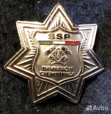 Редкий полицейский значок