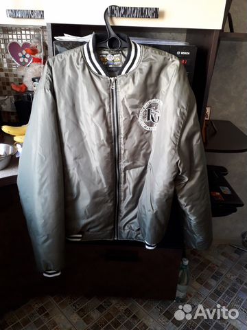 Спортивна куртка