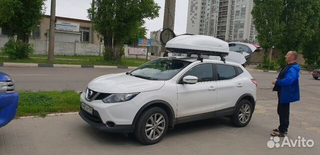 Белый универсальный бокс на крышу