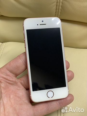 Телефон iPhone 5s в корпусе от Se