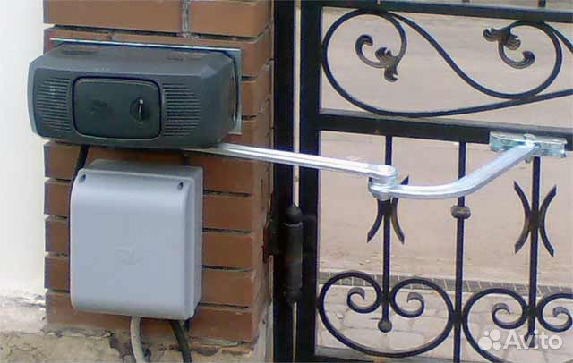 Came gate. Рычажная автоматика Ferni f1000. Came Ferni 1000. Автоматика для распашных ворот came. Came рычажный привод для распашных ворот.