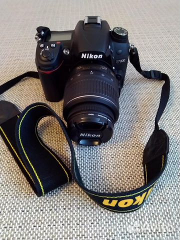 Зеркальный фотоаппарат Nikon D7000