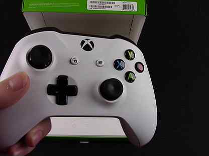 Xbox one геймпад белый, новый