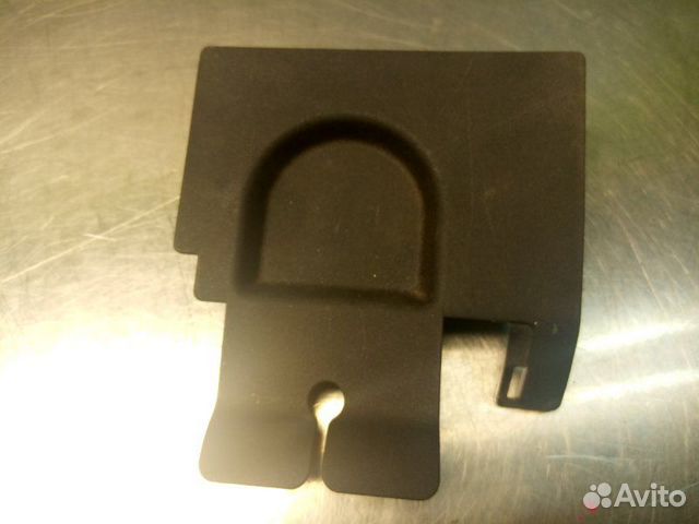 Заглушка сиденья задняя правая Mitsubishi