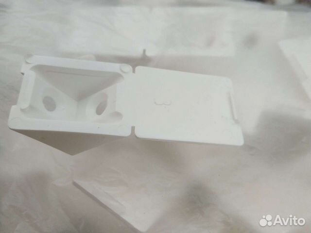 Уголки пластик