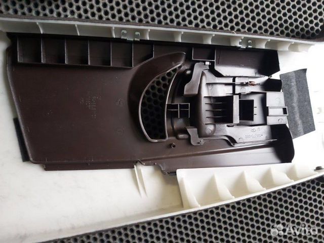 Обшивка стойки Porsche Cayenne 958 3.6 2013