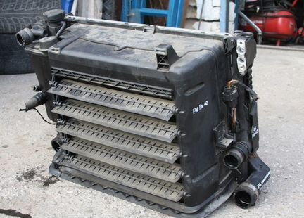 Диффузор радиатора BMW E46