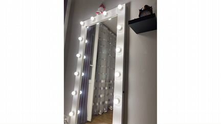 Зеркало напольное