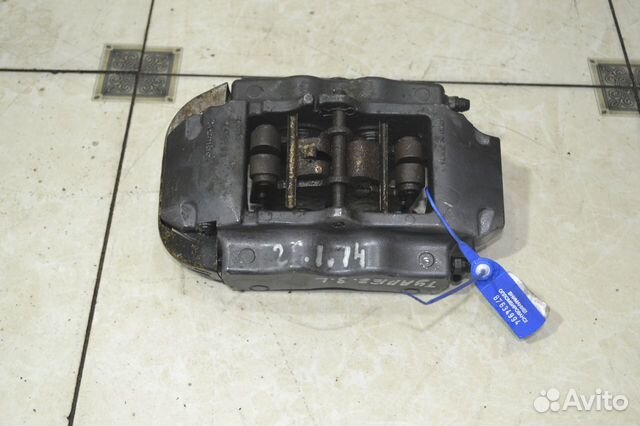 Тормозной суппорт задний левый Volkswagen Touareg