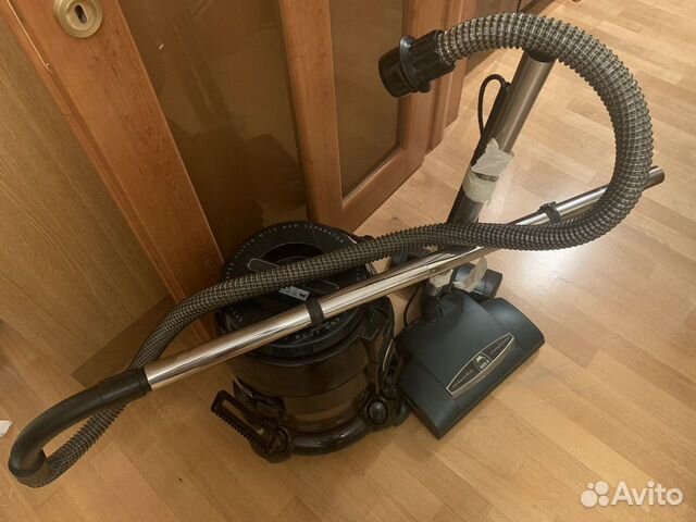 Пылесос Hyla N