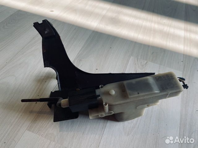 Сервопривод лючка бензобака bmw e30 e23 e24