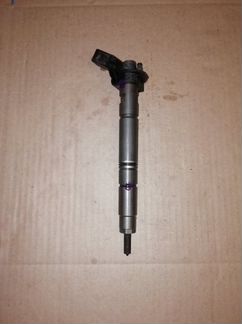Форсунка Volkswagen Touareg 7P 3.0 TDI 2016