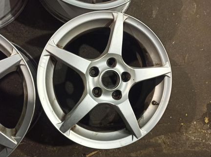 Диски бу литые R16 I на Hyundai