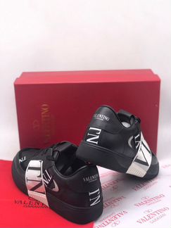 Мужские кроссовки valentino