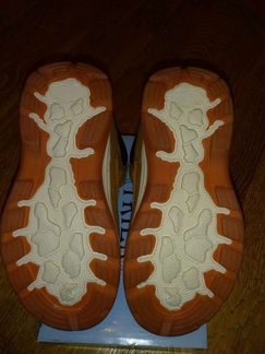 Ботинки демисезонные новые