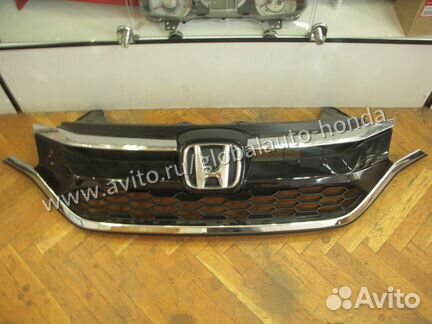 Решетка радиатора Honda CR-V 4 рестайлинг