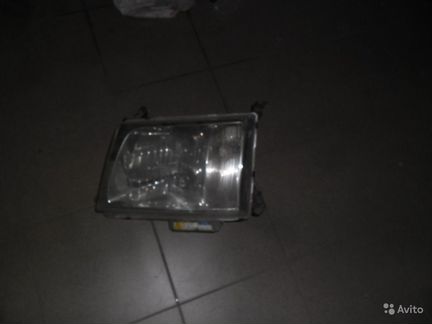 Блок фара перед Toyota land cruiser 100 ксенон