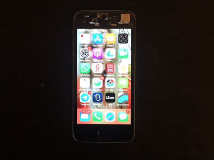 Телефон iPhone 5 s