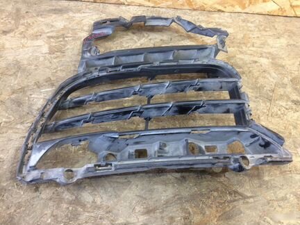 Решетка бампера левая porsche Cayenne 958 92A 7P