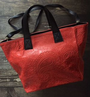 Сумка итальянская кожаная оранжевая с перфорацией