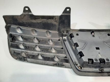 Решетка радиатора передняя Nissan Qashqai J10