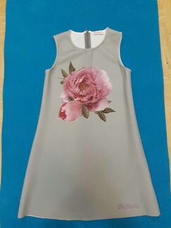 Нарядное платье для девочки DeSalitto 140см