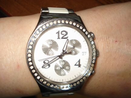 Часы swatch dreamwhite