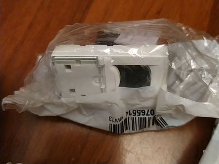 Розетка компьютерная RJ45 1 модуль Legrand Mosaic