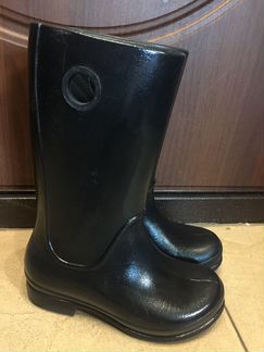 Резиновые сапоги crocs