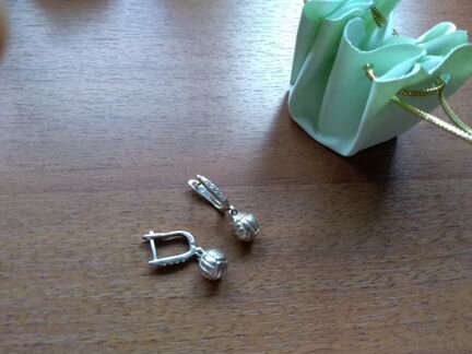 Серьги серебро 925 пробы с цельными мячиками 