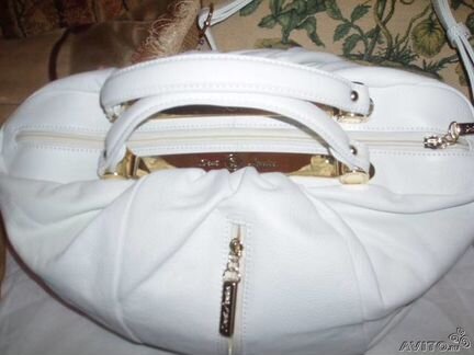 Белая кожаная сумка
