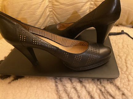 Туфли и босоножки женские 40 размер