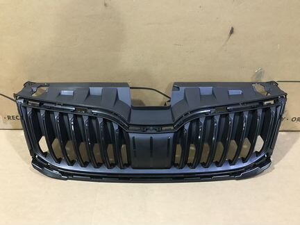 Решетка радиатора Skoda Octavia A7