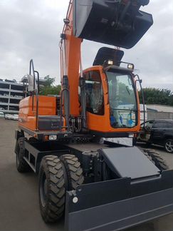 Колёсный экскаватор DOOSAN DX160W