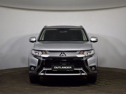 Mitsubishi Outlander 2.0 CVT, 2020