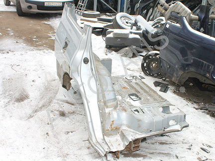 Крыло заднее правое Mitsubishi Pajero 3