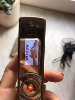 Телефон Nokia 7380