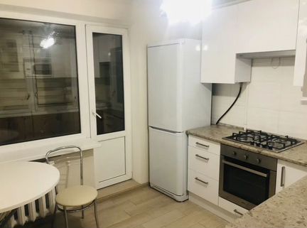 2-к квартира, 53 м², 10/16 эт.
