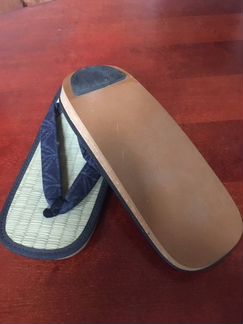 Японские шлепанцы Дзори