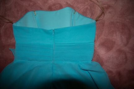 Красивое коктейльное платье р-р 42