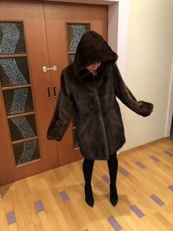 Шуба норковая с капюшоном коричневая б/у состояние