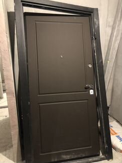 Дверь входная металлическая