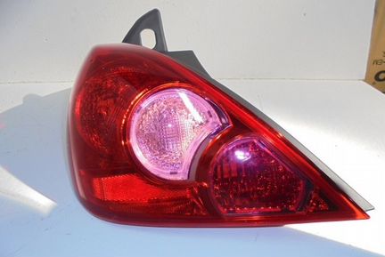 Фонарь задний Ниссан Тиида / Nissan Tiida