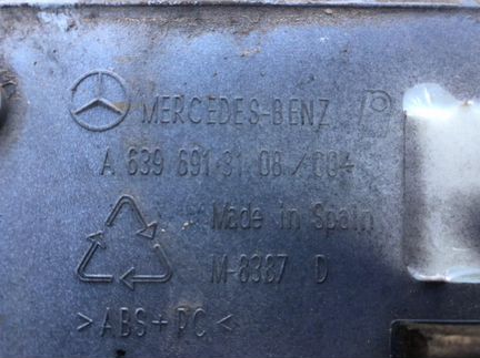 Молдинг крыла Mercedes Vito W639 A6396913108