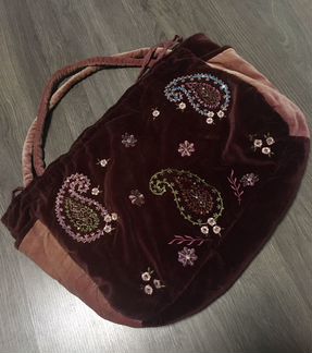 Сумка с вышивкой Франция