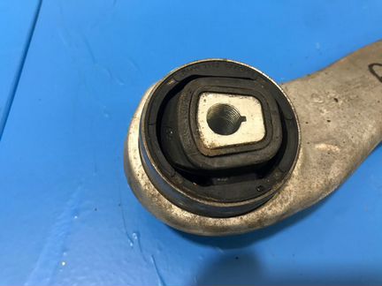 Рычаг подвески передний левый Bmw 7-Я Серия F02