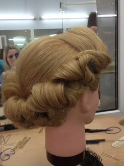 Мастерица по причёскам и косам(начинающая)