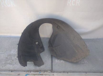 Подкрылок передний левый Chrysler 300C EGN 2005