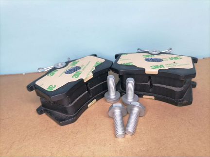 Колодки задние Skoda Oktavia 3 A7