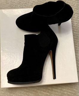 Ботильоны Casadei